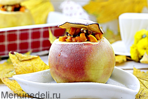 Рецепт запечённых яблок c тыквой, изюмом и орехами | Меню недели