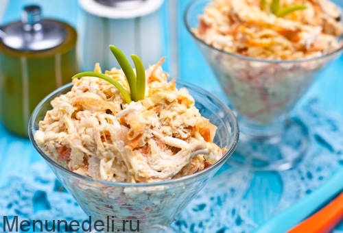 Рецепт салата из редьки с куриным филе и яйцами | Меню недели